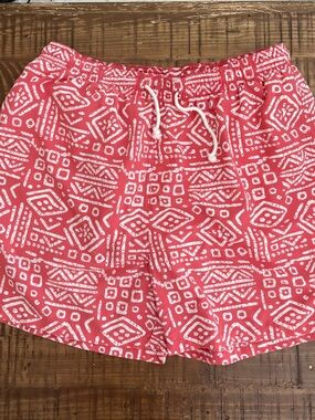 J. McLaughlin Red & White Large Men’s Swim Trunks Coral